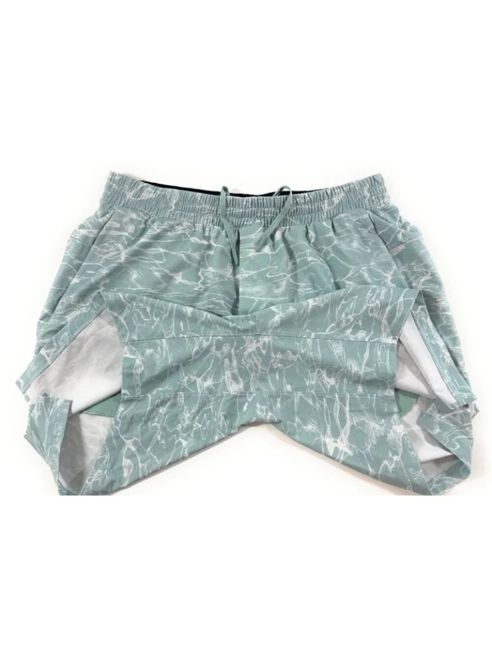 Lululemon Cross Channel Swim Shorts 7” Size L Active Hybrid Performance Stretch